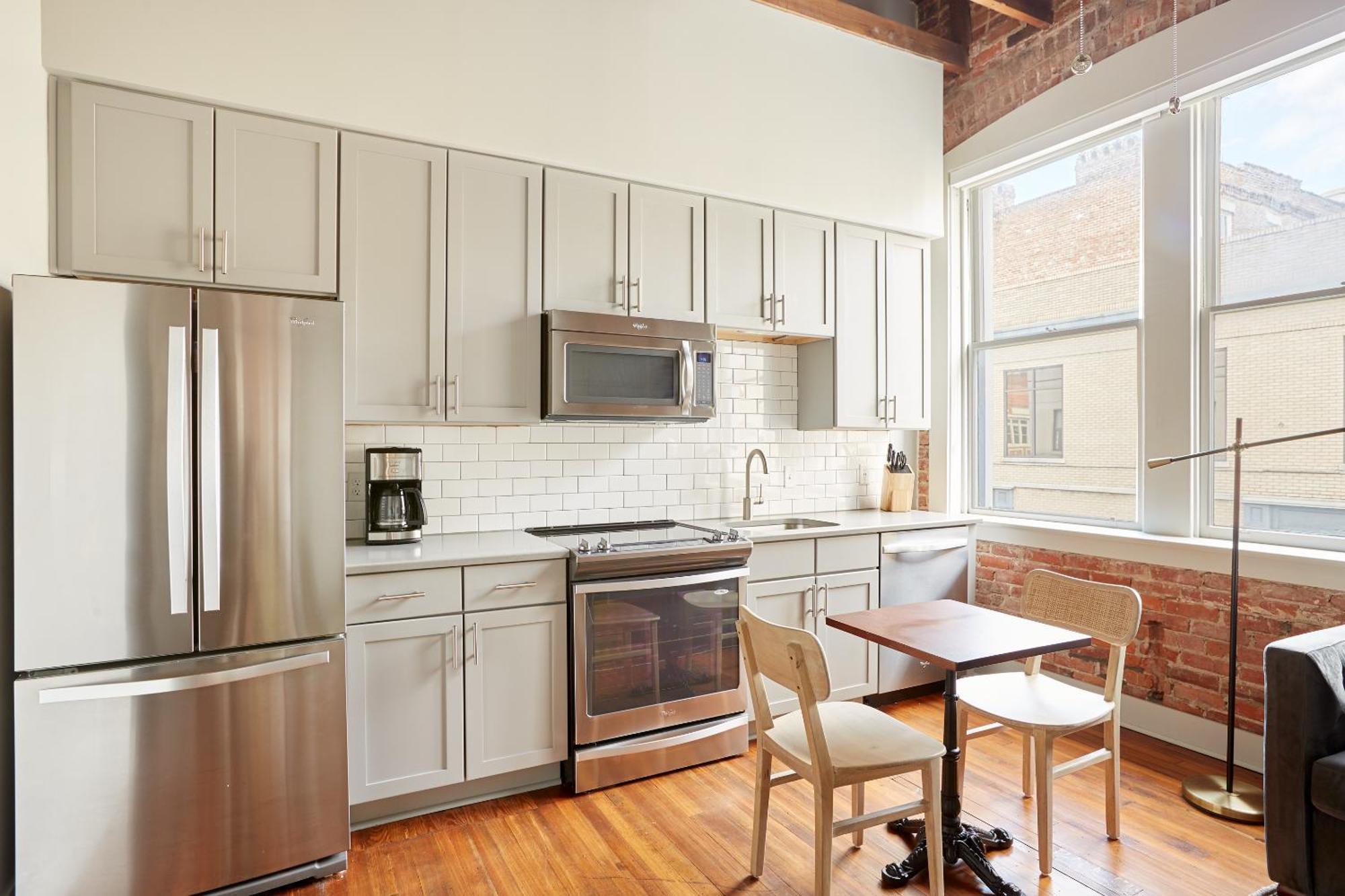 Sonder By Marriott Bonvoy The Drayton Apartments Historic District Σαβάνα Δωμάτιο φωτογραφία